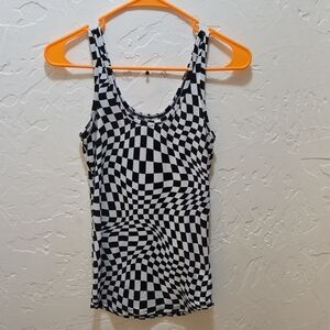 3/$10 No Boundaries Black and White Optical Illusion Tank Top